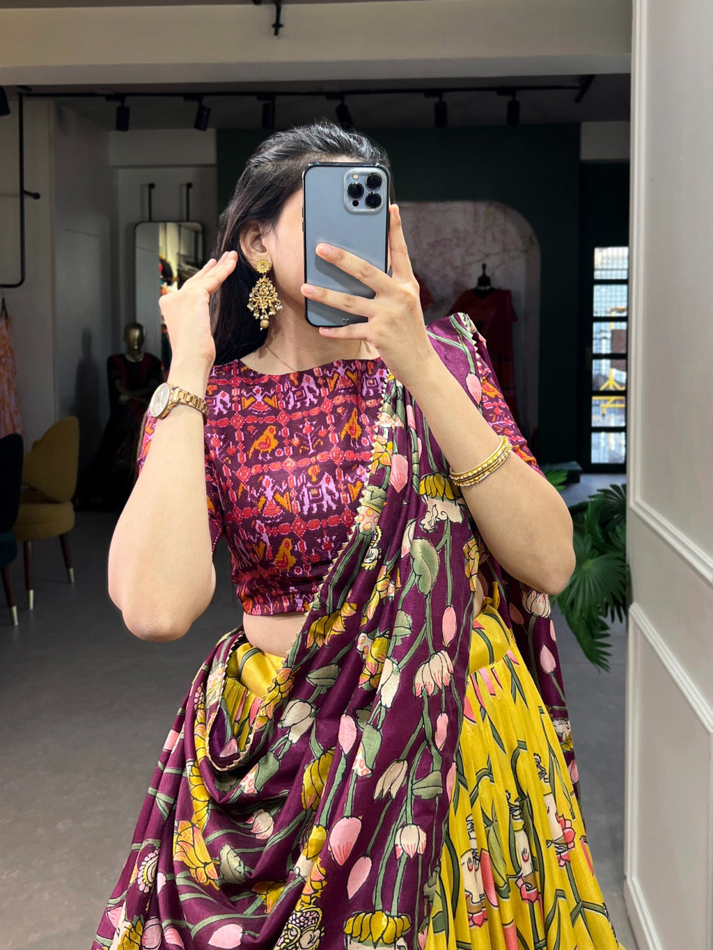 Pretty Lehenga Choli With Patola Lehenga Choli Chaniyas Choli