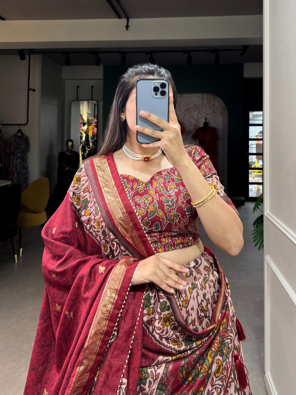 Indian Traditional Wear Lehenga Choli With Foil Work Chaniya Choli
