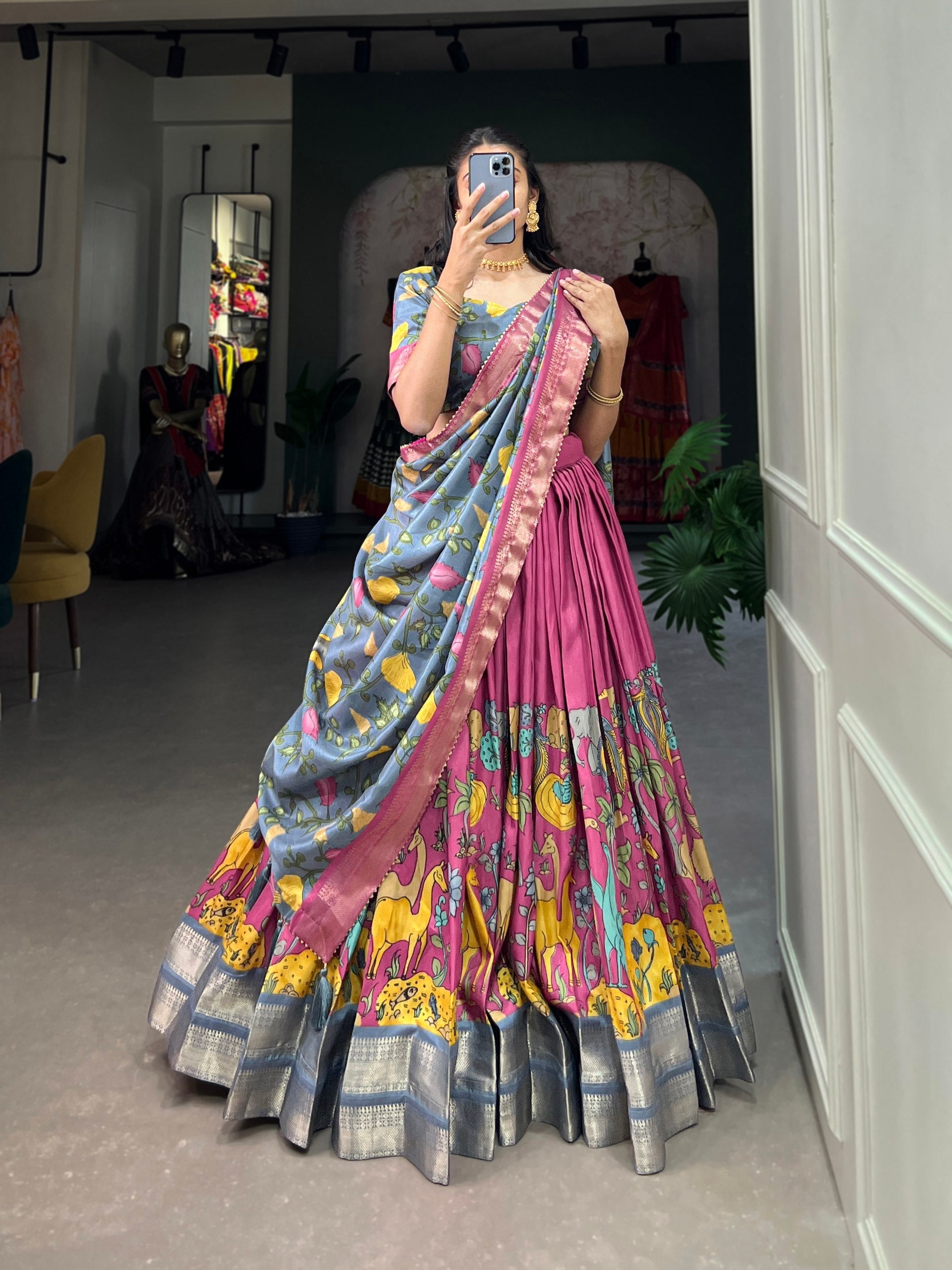 Beautiful Lehenga Choli Indian Traditional Wear Chaniya Choli With Dola Silk
